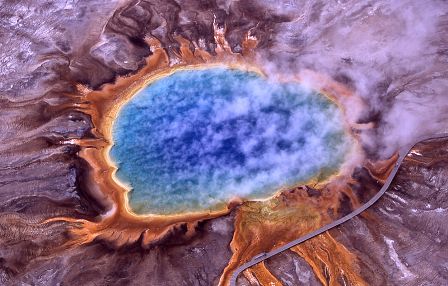 Archaea se encontraron primeramente en condiciones extremas, tales como aguas termales volcánicas